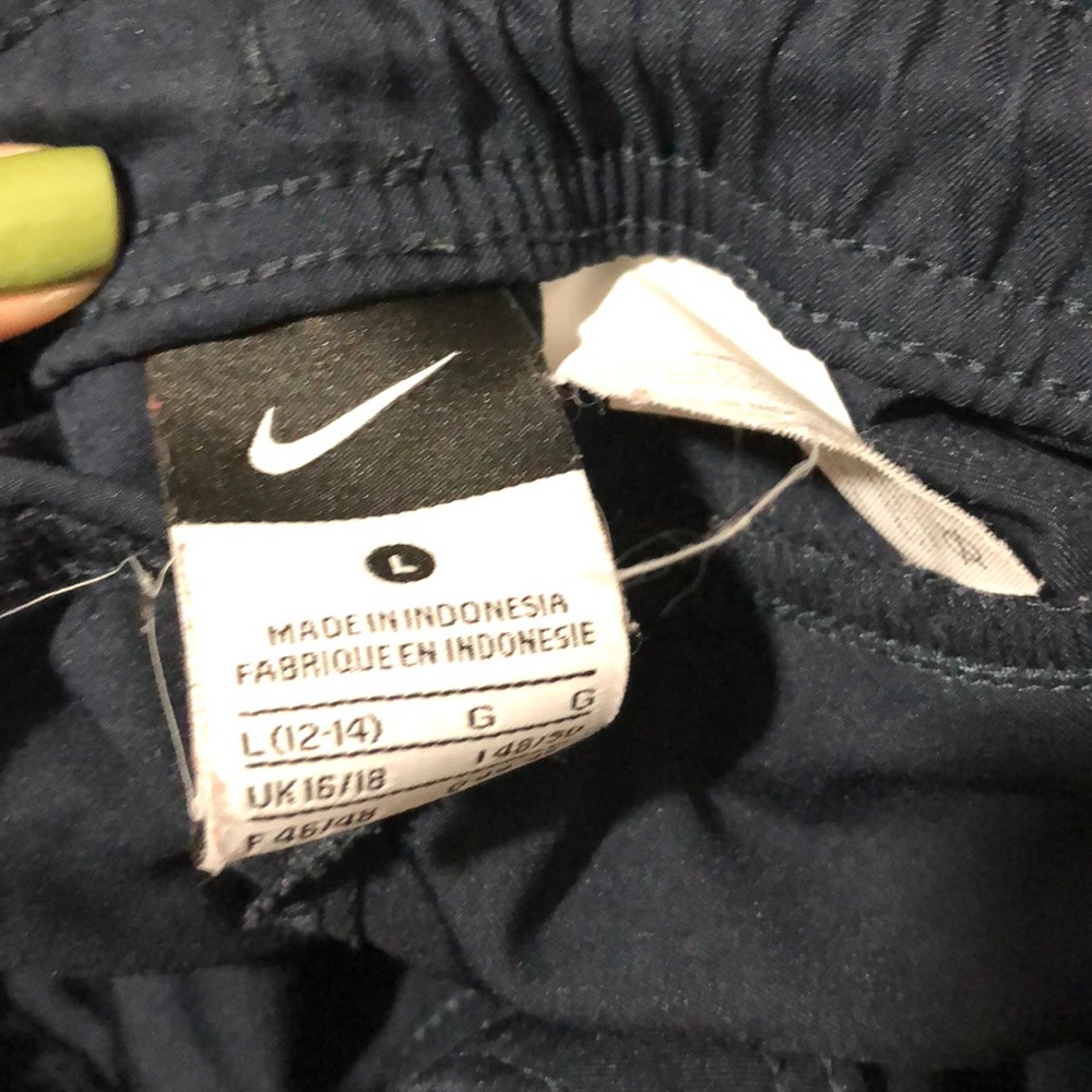 Nike capris - Picture 4 of 5